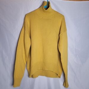 Women's Oversized Mustard Yellow Heavy Knit Sweater Size Medium Mock Kneck
